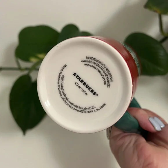 Like New Starbucks Grande Christmas Mug - Picture 6 of 7